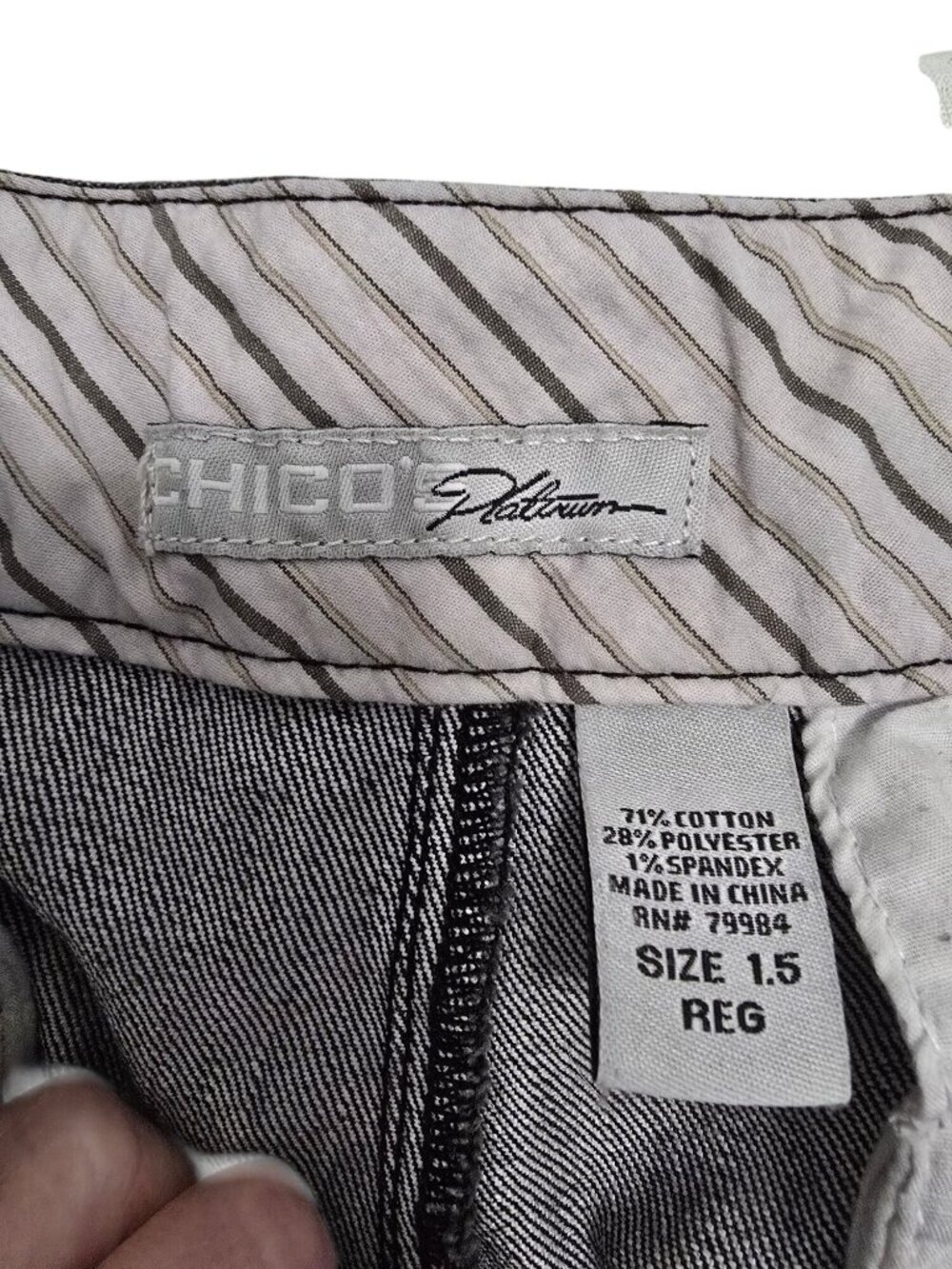 Chicos Platinum Dark Wash Straight-Leg Women's Jeans Size 1.5 Regular Cotton - Picture 4 of 7